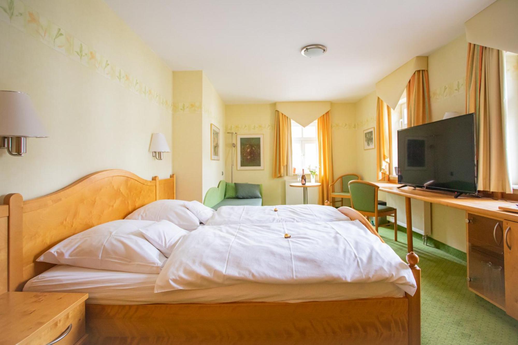 Hotel-Pension Eschwege Esterno foto